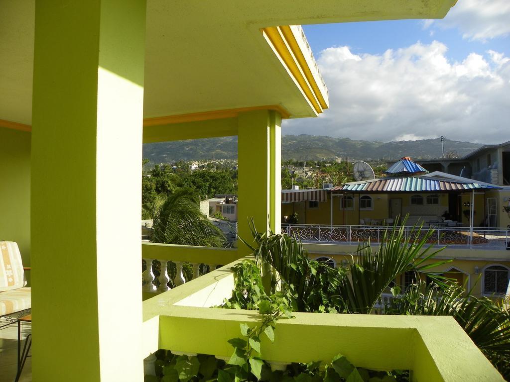 Pavillon Des Receptions & Hotel Port-au-Prince Exterior photo