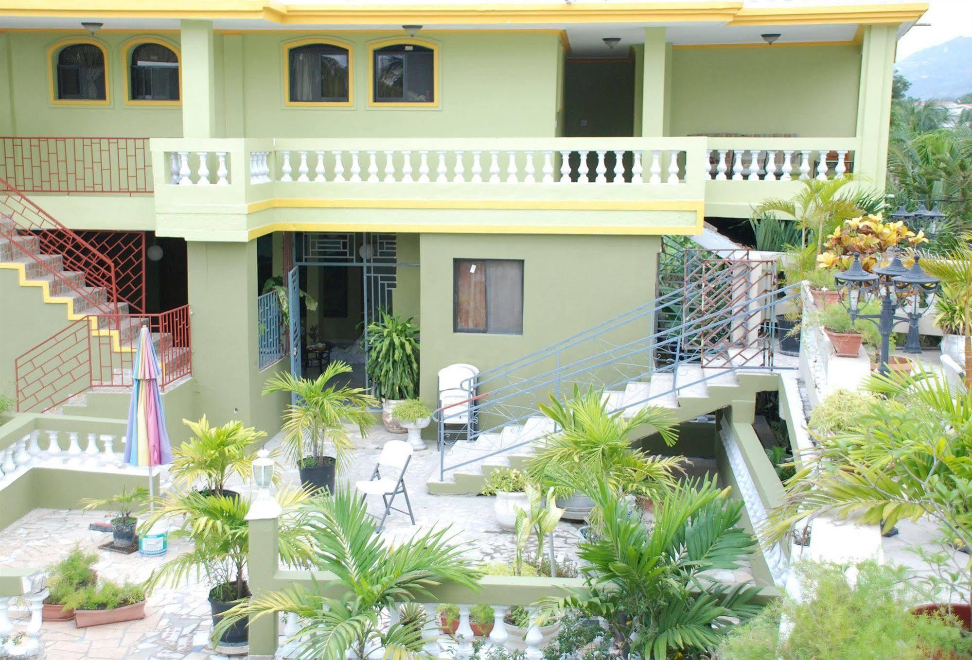 Pavillon Des Receptions & Hotel Port-au-Prince Exterior photo