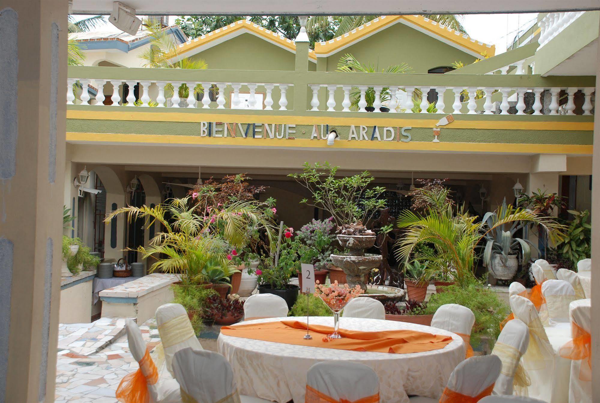 Pavillon Des Receptions & Hotel Port-au-Prince Exterior photo