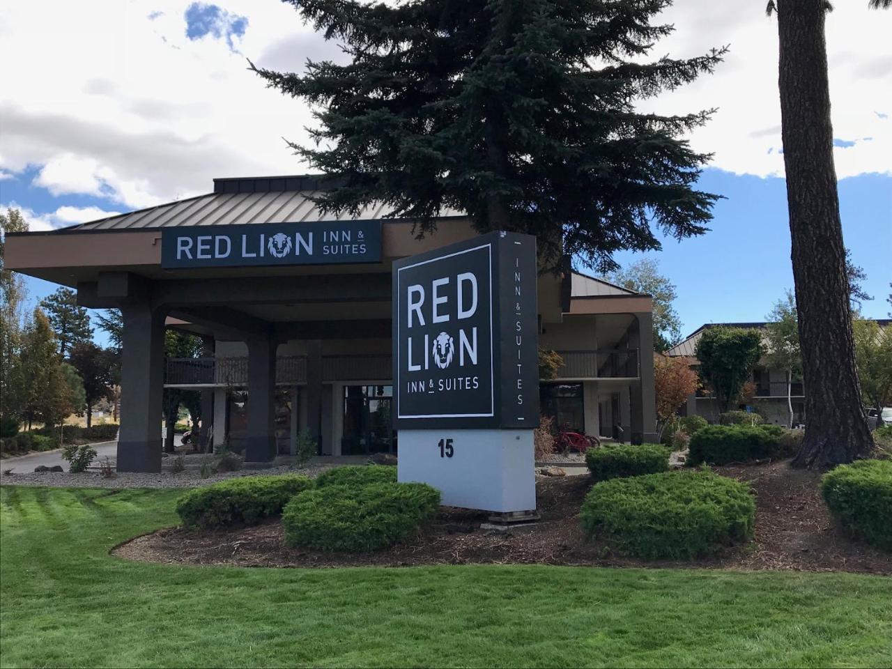 Red Lion Inn & Suites Deschutes River - Бенд Экстерьер фото